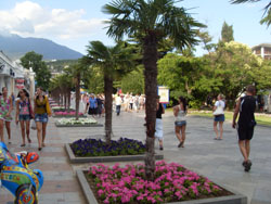 Travel to Yalta 